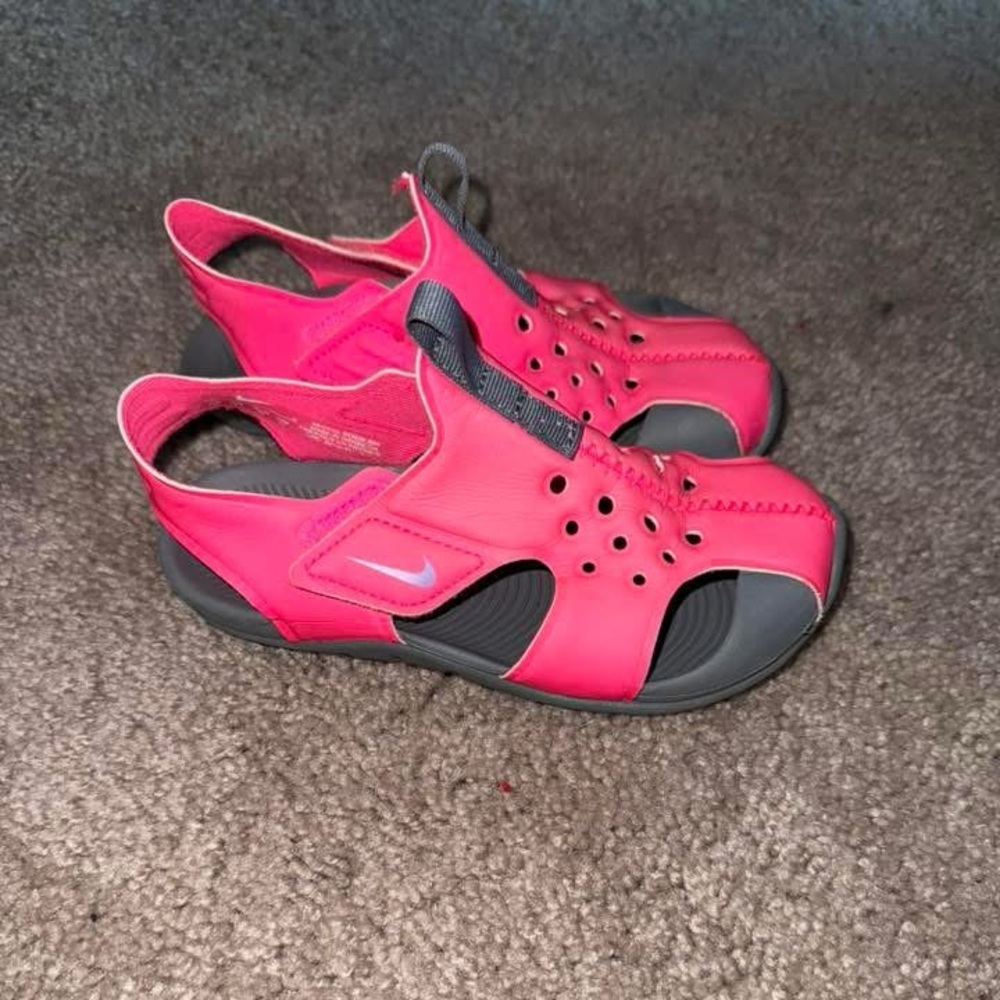 Nike Bright Pink and Dark Gray Sandals size 10C